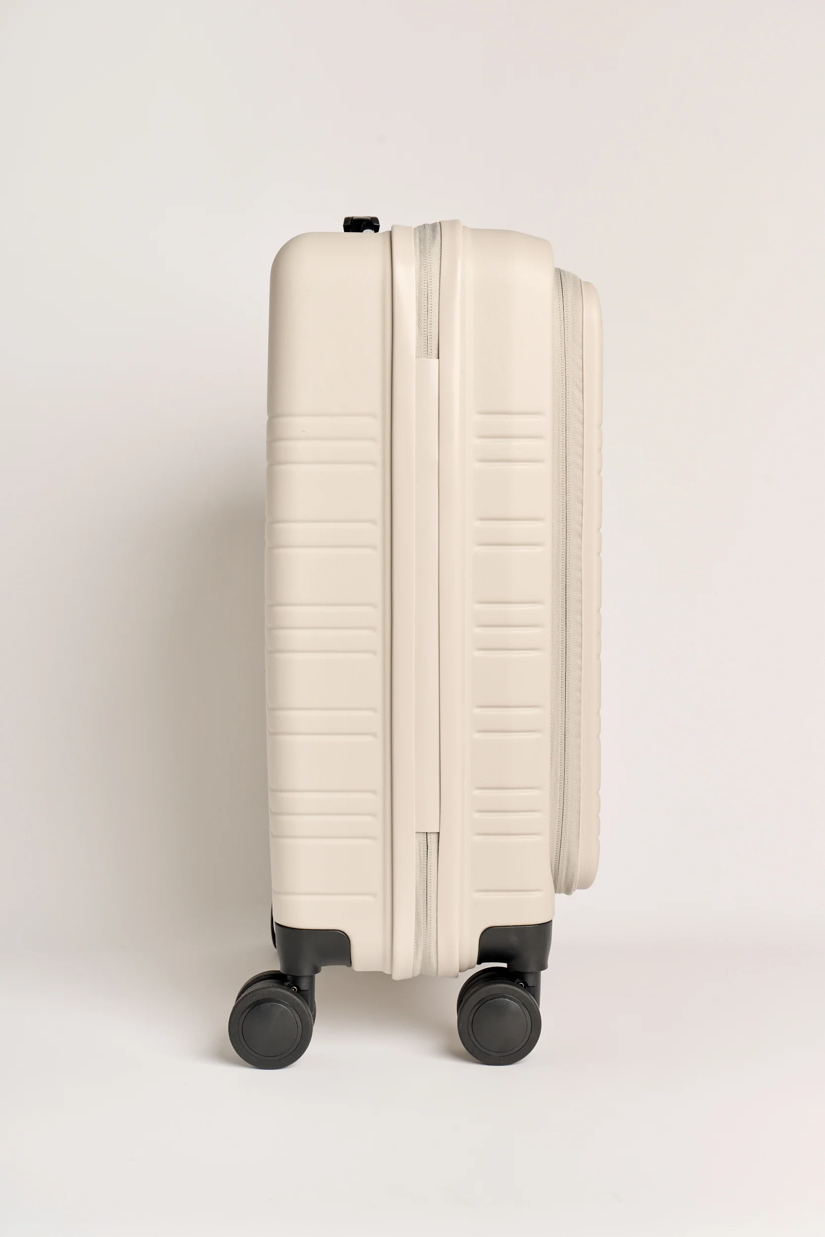 AIRE (Beige) Carry On Suitcase - Image 4