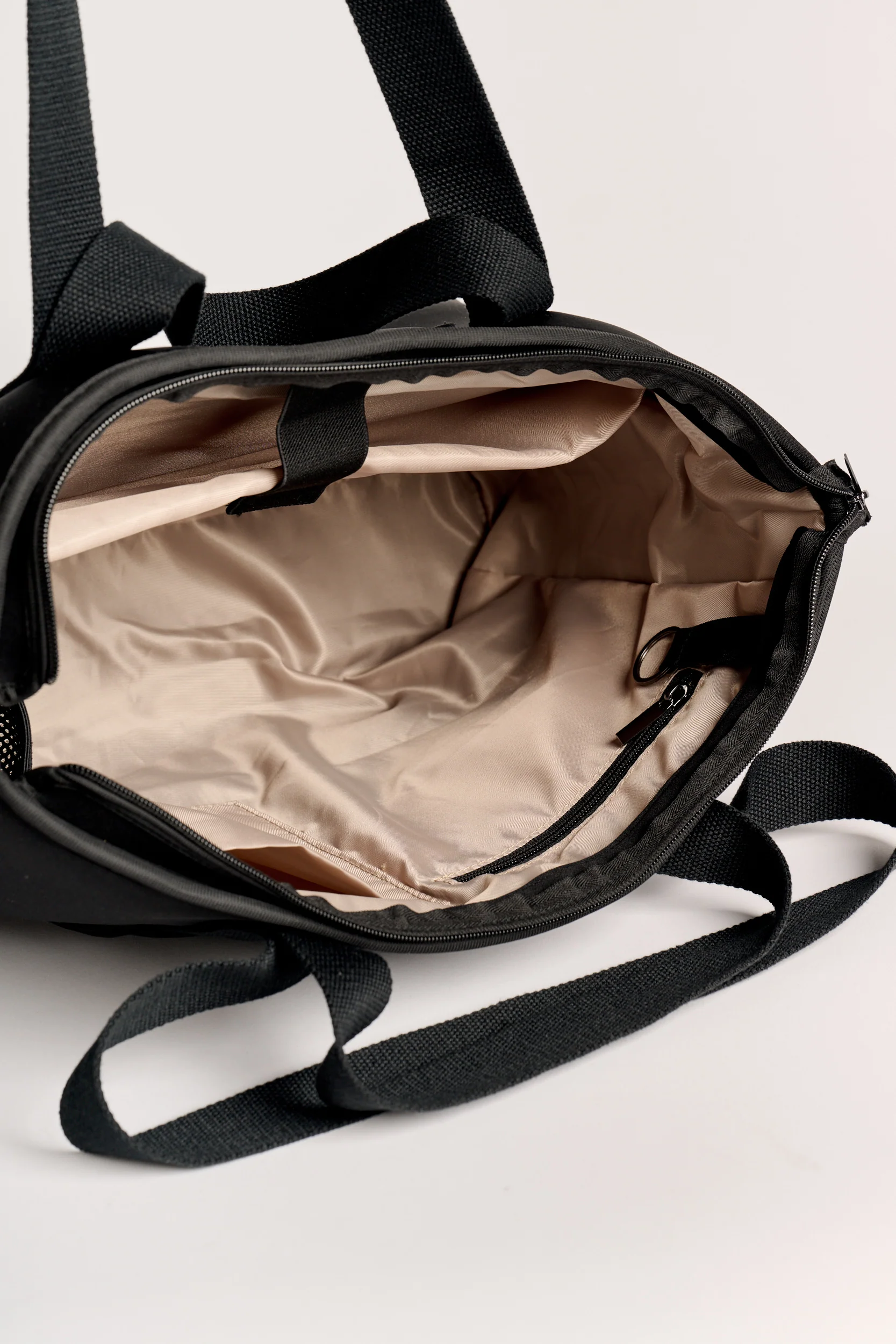 Rover (Black) Large Neoprene Tote - With Zip Closure - Image 3