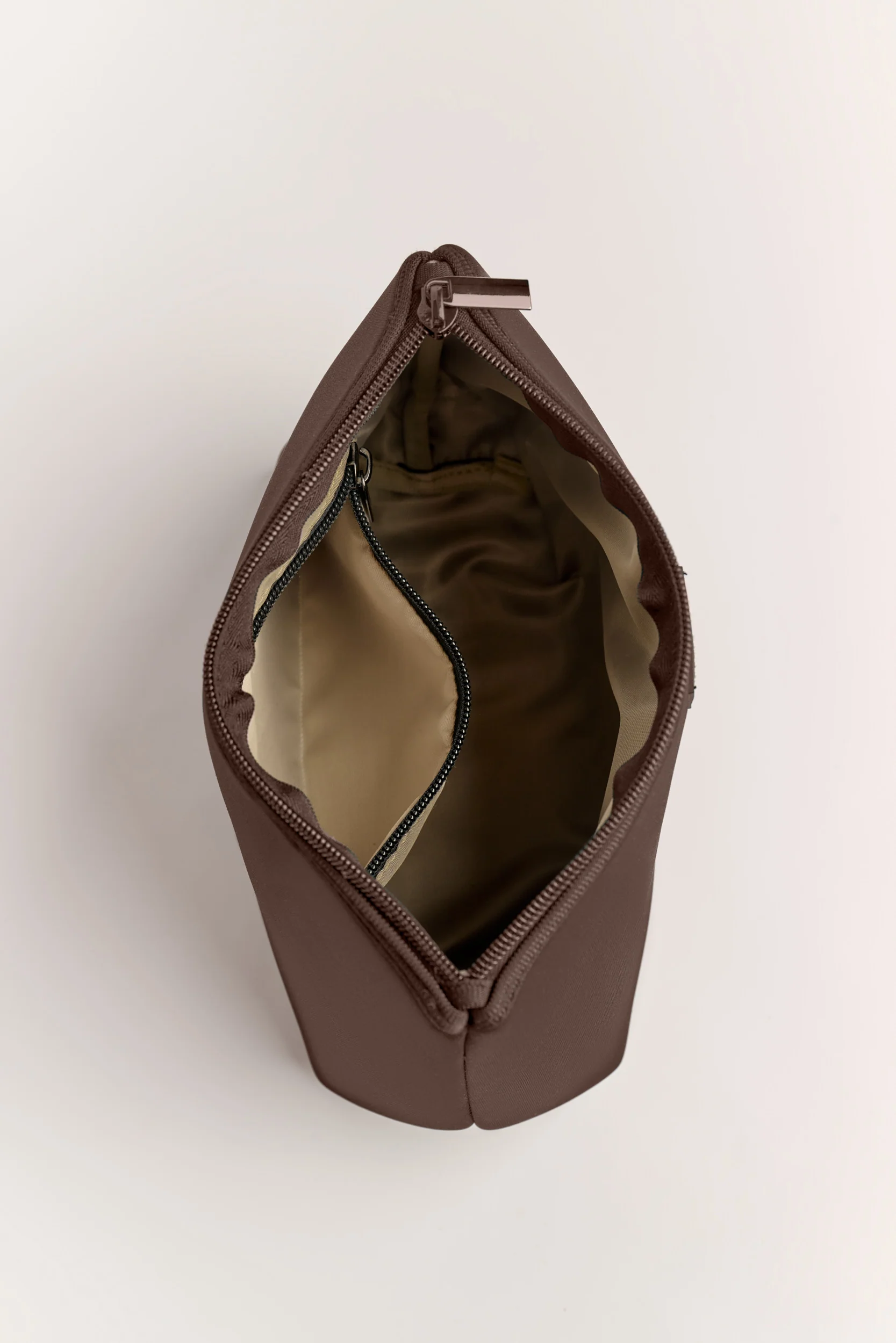 Rover (Chocolate) Large Neoprene Pouch - Image 3