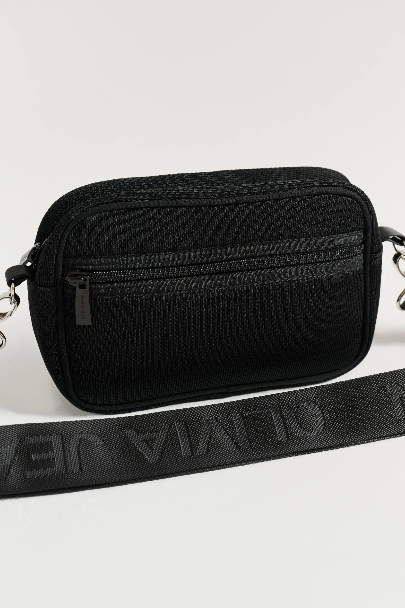 Serene (Ribbed Black) Neoprene Crossbody Bag - Image 3
